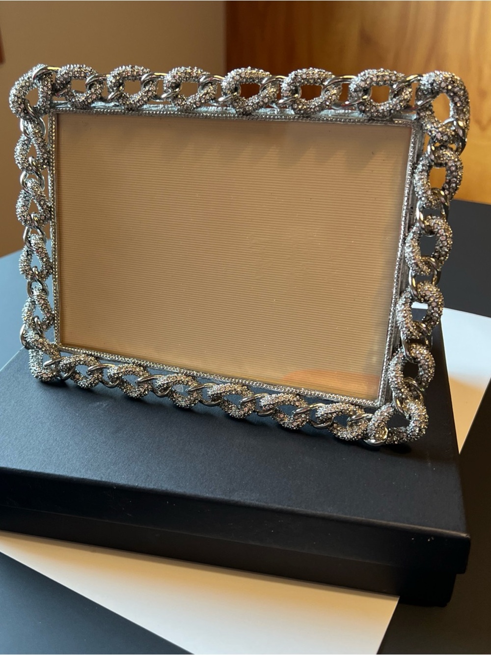 Tizo 5” x 7” Metal Tabletop Jeweled Link Picture Frame With Gift Box - Silver
